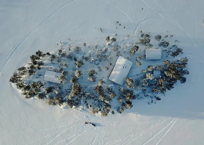 펜션 Vesi - The White Blue Wilderness 이나리